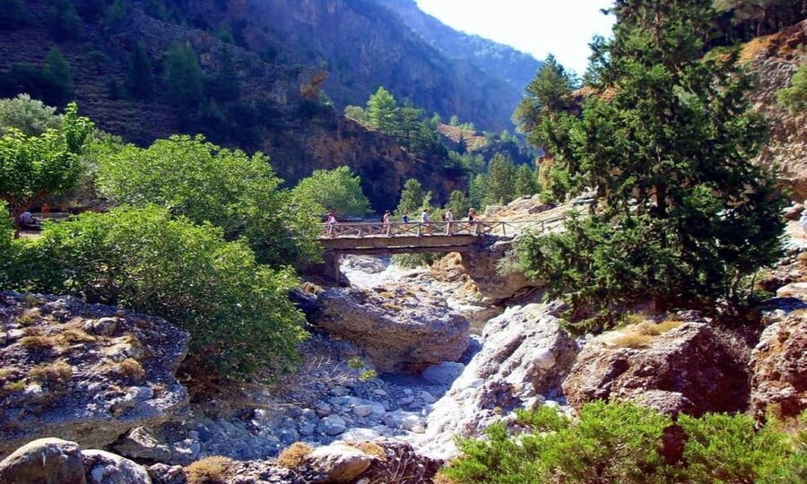 From Chania/Rethymno: Samaria Gorge Easy Way - A softer way to see Samaria Gorge