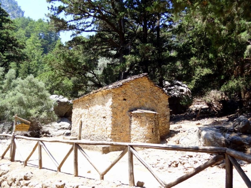 From Chania/Rethymno: Samariá Gorge Guided Hike with Pickup - What the $37 price really includes