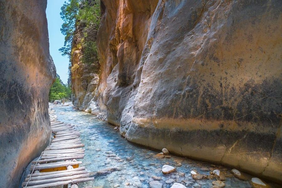 From Chania: Samaria Gorge with Professional Hiking Guide - Walking through the gorge