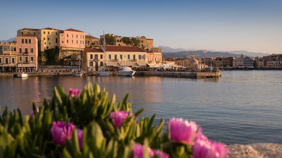 From Heraklion: Chania Town, Kournas Lake, and Rethymno Tour - The early ride from Heraklion to Chania