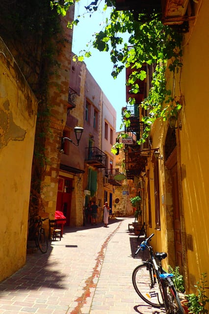 From Heraklion: Cruise to Balos Lagoon and Chania Old Town - Who will enjoy this day most
