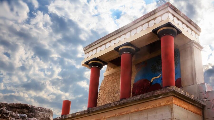 From Heraklion: Knossos Palace Entry Ticket and Private Tour - Meeting your driver in Heraklion