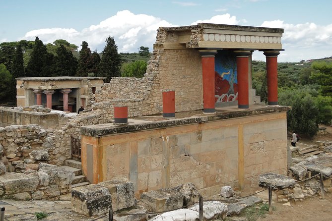 From Rethymno: Full-Day Knossos And Heraklion with free time - Getting the pickup right in Rethymno