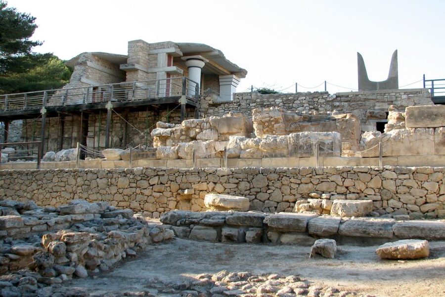 From Rethymno: Knossos Palace and Heraklion Guided Tour - Who should book this excursion?