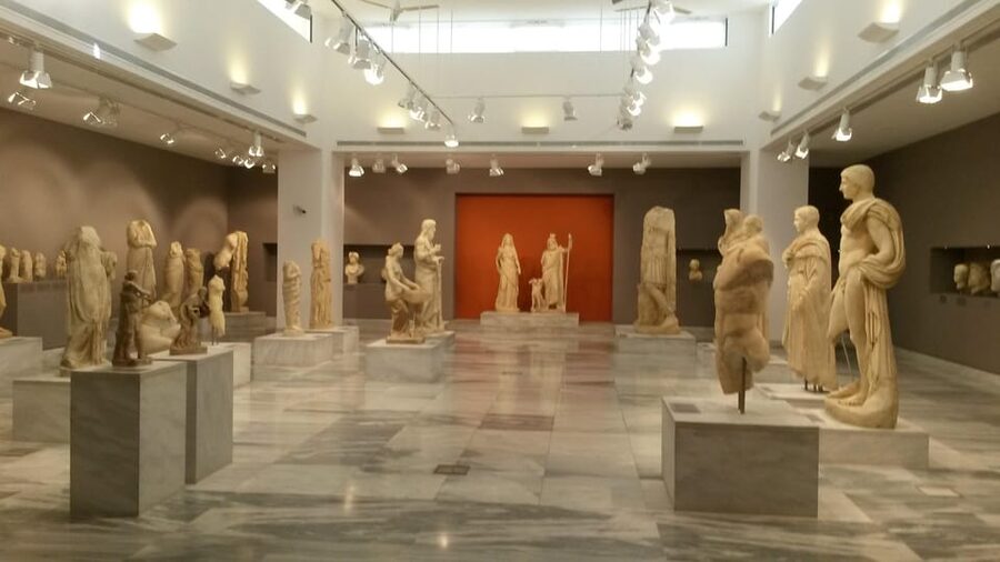 Heraklion: Archaeological Museum Ticket with City Audio Tour - Why the Minoan collection is worth your time