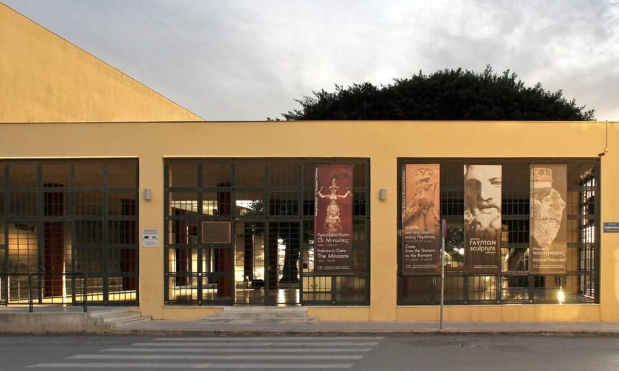 Heraklion: Archaeological Museum Ticket with City Audio Tour - Your timed arrival at the museum entrance