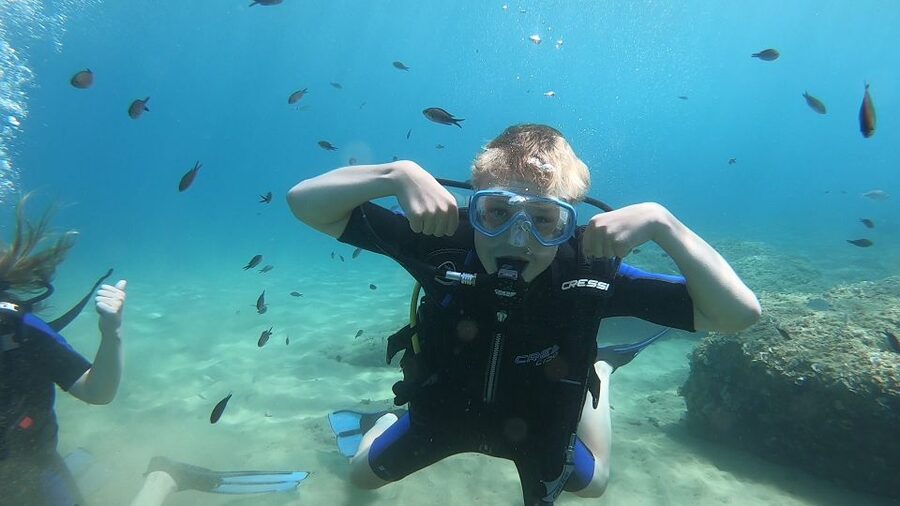 Heraklion: Beginner Scuba Diving Lesson with PADI Instructor - Why Agia Pelagia Bay works so well