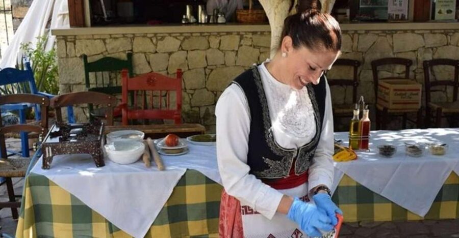 Heraklion: Cretan Cooking Lesson with Lunch in Arolithos - The guides make the difference