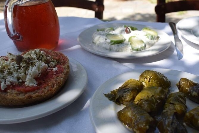 Heraklion: Cretan private cooking lesson with lunch in Arolithos - Arolithos makes the setting part of the lesson