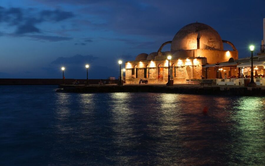 Heraklion:Day trip to Chania old Town,Kournas Lake& Rethymno - Lake Kournas is quiet, but the timing is debatable