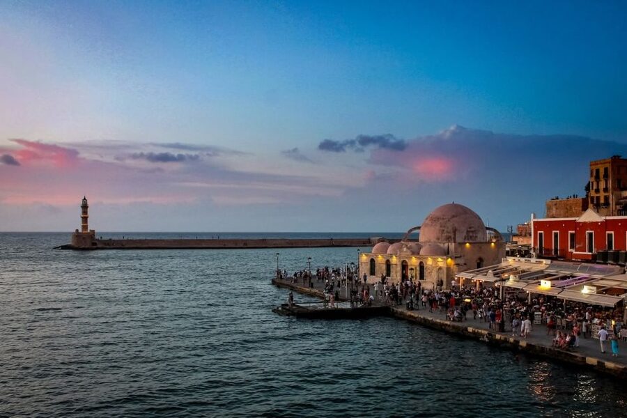 Heraklion:Day trip to Chania old Town,Kournas Lake& Rethymno - Who will enjoy this tour most?