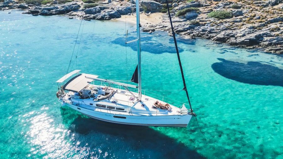 Heraklion: Dia Island Sailboat Cruise with Swimming and Meal - The Sheltered Bay at Dia Island