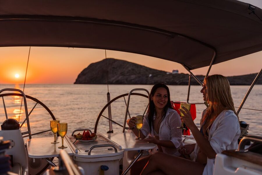 Heraklion: Dia Island Sailing Cruise with Snorkeling - Weather controls more than the brochure can