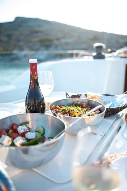 Heraklion: Dia Island Sunset Boat Tour with Dinner - FAQ