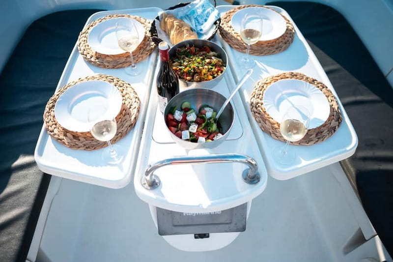Heraklion: Dia Island Sunset Boat Tour with Dinner - Pickup, meeting point, and practical preparation