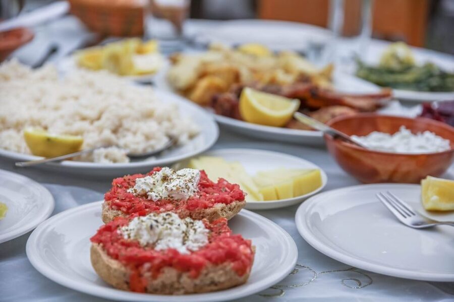 Heraklion: Ecobike Tour with Food tasting - The Lions Fountain and central Heraklion