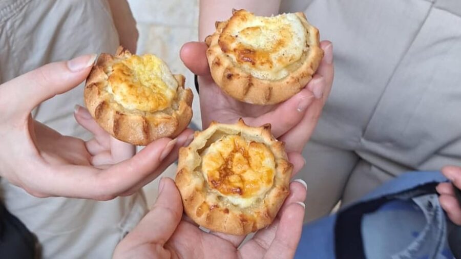Heraklion: Family Zorba Treasure Hunt with Food Stop - Key points to know before booking