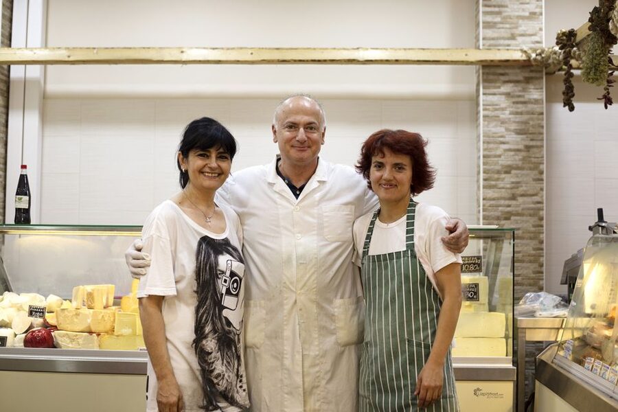 Heraklion: Food Tastings Walking Tour - Bougatsa at a family bakery