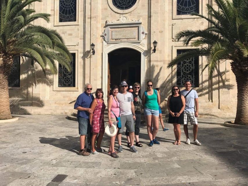 Heraklion: Guided Tour of the City and Knossos Palace Ticket - The Central Market and Cretan tastings