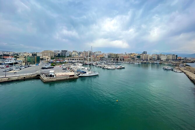 Heraklion Highlights: Knossos, Museum & Historic City Drive - Why the private format can be worth the money