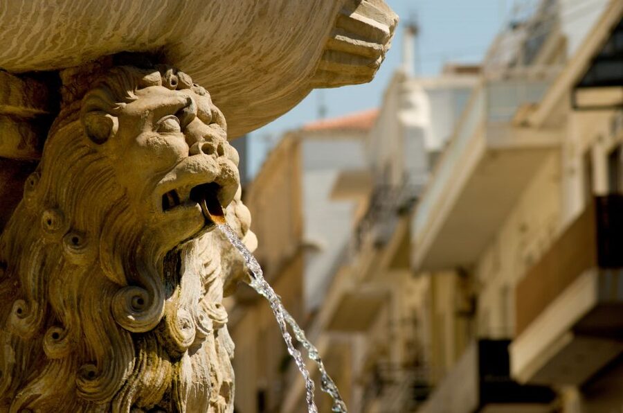Heraklion: Hop-On Hop-Off Sightseeing Bus Tour - Knossos: the ticket’s most useful transport link