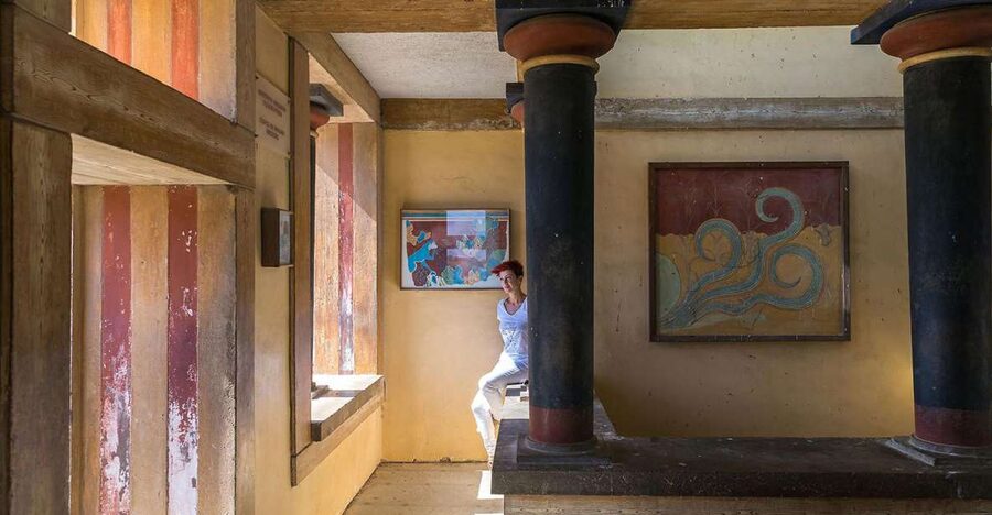Heraklion: Knossos Private Guided Tour & Skip-the-Line Entry - The palace in 90 minutes