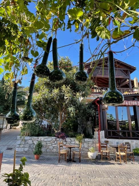 Heraklion: Knossos, Zeus, Villages & Olive Oil Factory Tour - Mochos and Krasi, two villages with different moods