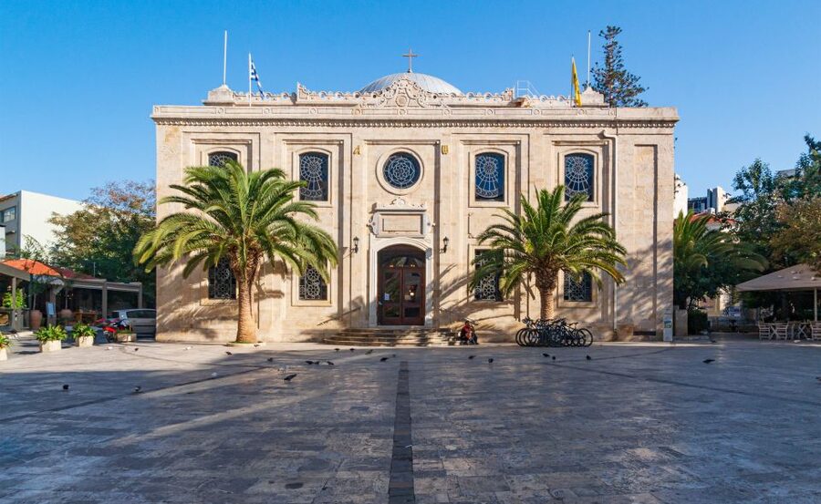 Heraklion: Mobile Self-Guided Audio Sightseeing Tour - Morosini Fountain, the Lions of Heraklion