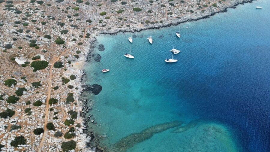 Heraklion: Nature Reserve Dia Island Full-Day Cruise & Lunch - A small group makes the day easier