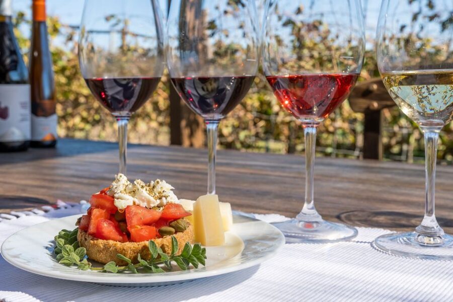 Heraklion: Private Food and Wine Tour with a local Sommelier - What the Private Format Adds