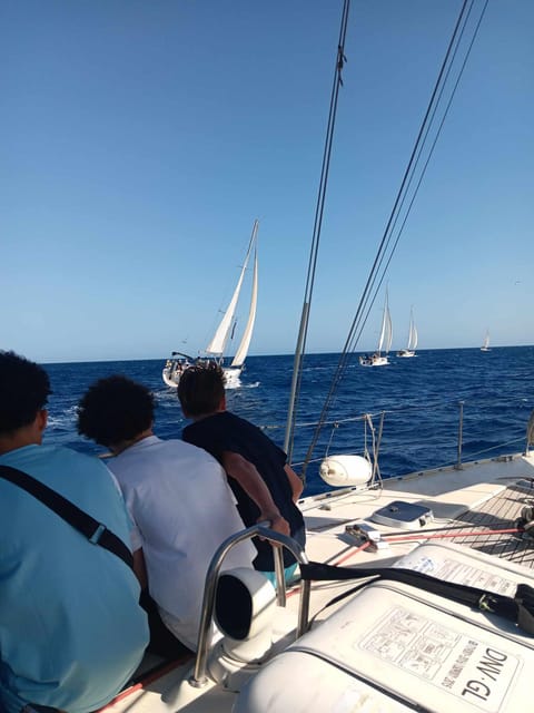 Heraklion: Sailing Cruise to Dia Island with Drinks and Meal - Snorkeling, paddleboarding, fishing, or doing nothing