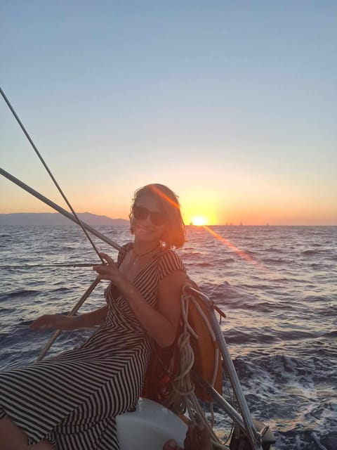 Heraklion: Sailing Cruise to Dia Island with Drinks and Meal - Price, group size, and practical value