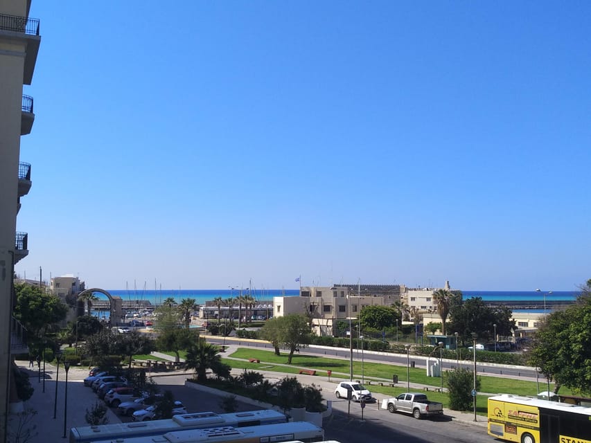 Heraklion: Sightseeing Tour with Greek Meze - Why Heraklion works so well as a walking tour