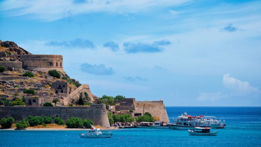 Heraklion: Spinalonga and Agios Nikolaos Cruise with Lunch - A full day from Heraklion to Mirabello Bay