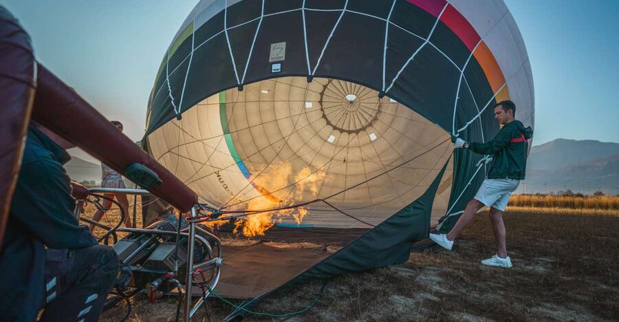 Heraklion: Sunrise Balloon Flight & Sunset Catamaran Cruise - A gentle flight over Crete