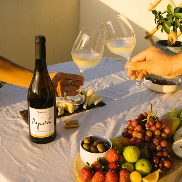 Heraklion: Walking city tour & Wine tasting - The Cretan wine tasting