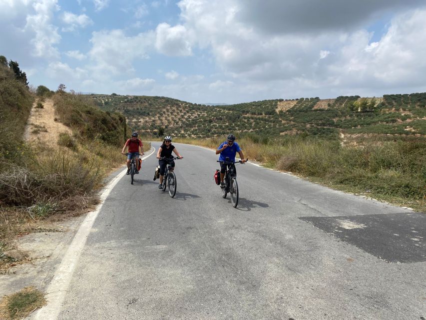 Heraklion: Wine Tasting E-Bike Tour - Why the small group makes a difference