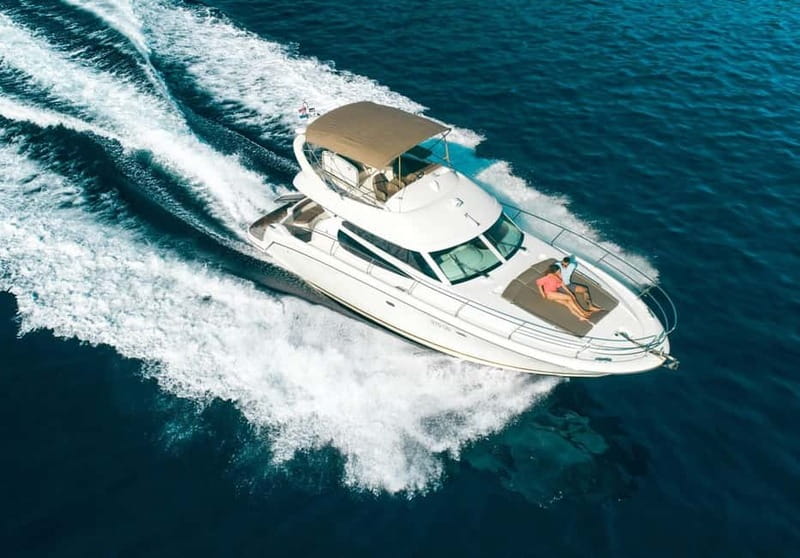 Ierapetra: Chrissi Island Luxury Yacht Cruise with Meal - What the yacht day feels like