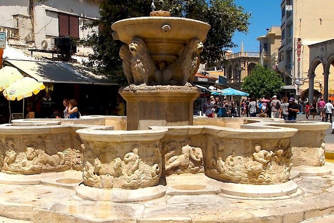 KNOSSOS & HERAKLION CRETE, day professional guided coach tour - Who Should Book This Day