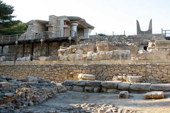 Knossos & Heraklion Tour with Professional Certified Guide - Two hours among the ruins at Knossos