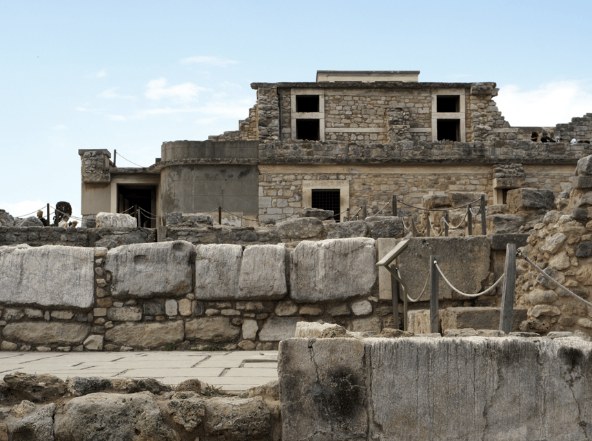 Knossos: Knossos Private Guided Tour - Legend, archaeology, and the Minotaur