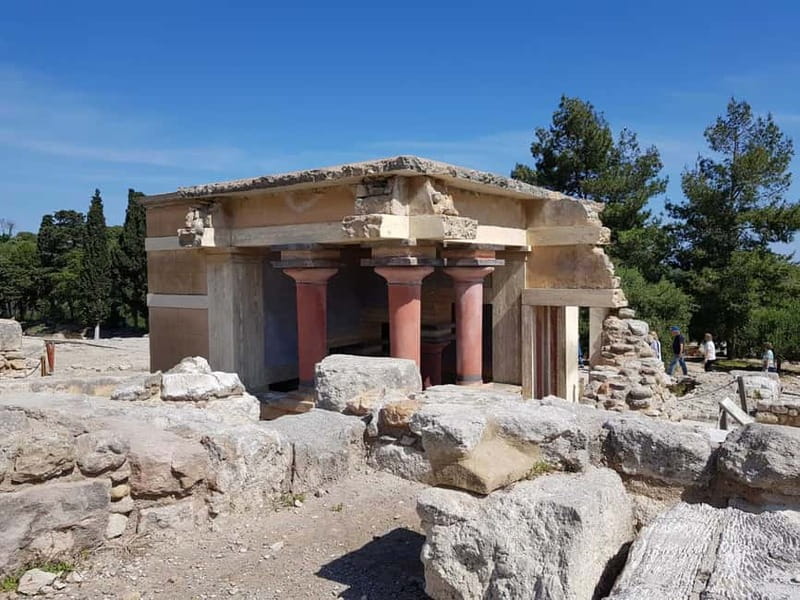 Knossos Palace and Pottery experience. Excursion Safari - The mountain drive is part of the experience