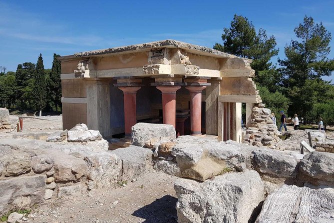 Knossos Palace and Pottery experience (Luxury Adventure) - Guides who shape the day