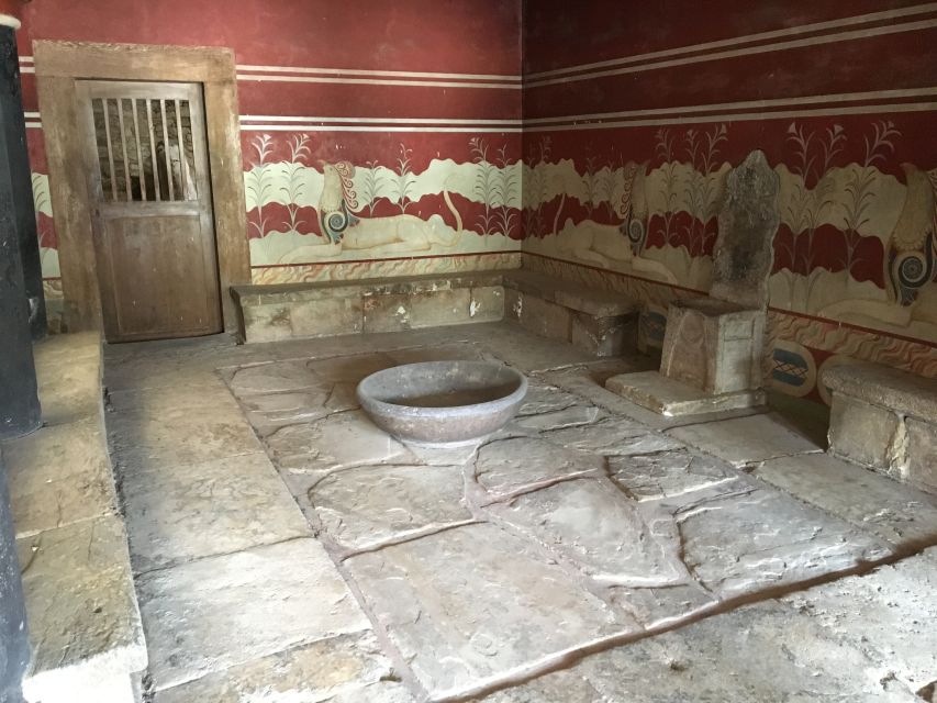 Knossos Palace & Archaeological Museum Private Tour - The museum completes the Knossos story
