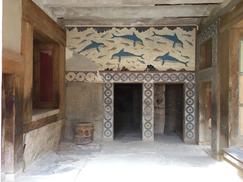 Knossos Palace & Archaeological Museum Private Tour - Private transport from the port, hotel, or airport