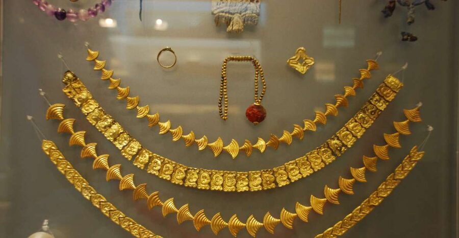 Knossos Palace & Archaeological Museum Private Tour - Who should book this experience?
