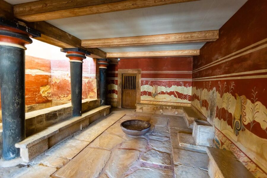 Knossos Palace: E-ticket with Audio and Heraklion City Tour - Accessibility and practical limitations