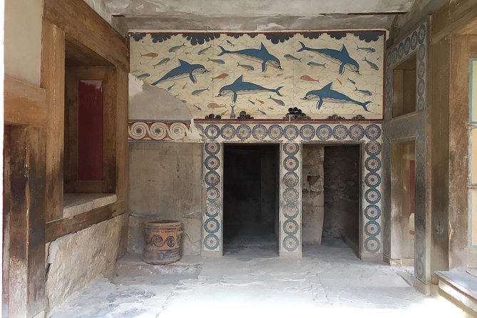 Knossos Palace Exclusive Tour (small group) - Skip-the-line entry and the strict 11:00 start