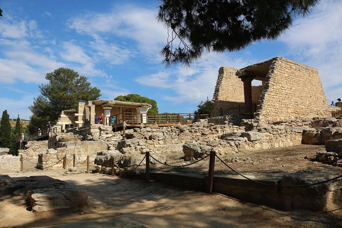 Knossos Palace Guided Walking Tour - Is the price fair?