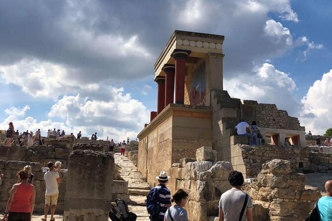 Knossos Palace ( Private Guided Tour ) - Storage rooms and ancient water systems